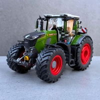 Toys-Farm Models - Fendt 832 Vario + Wielgewicht en Bredere Banden voor/achter (Handmatig Verbouwd)