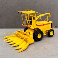 New Holland 2305 6-rijige maishakselaar (1992-1996) - In metaal aangepast model op basis kit Manu-S
