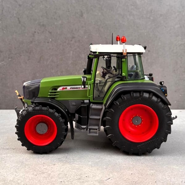 Weise Toys - Fendt Vario 930 TMS (2002 - 2007) - Manually Rebuild