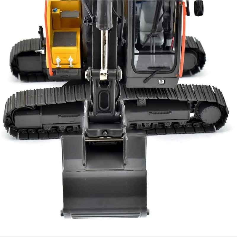 AT-Collections - Volvo EC220E Excavator - 1/32