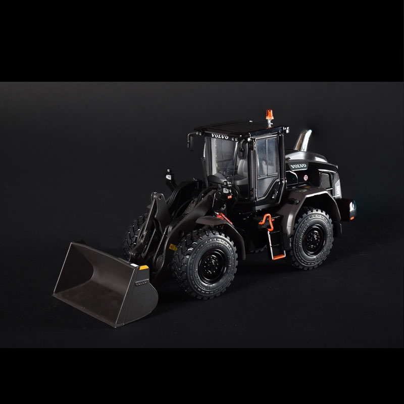 AT-Collections - Volvo L60H - Limited Black Edition 999 pcs