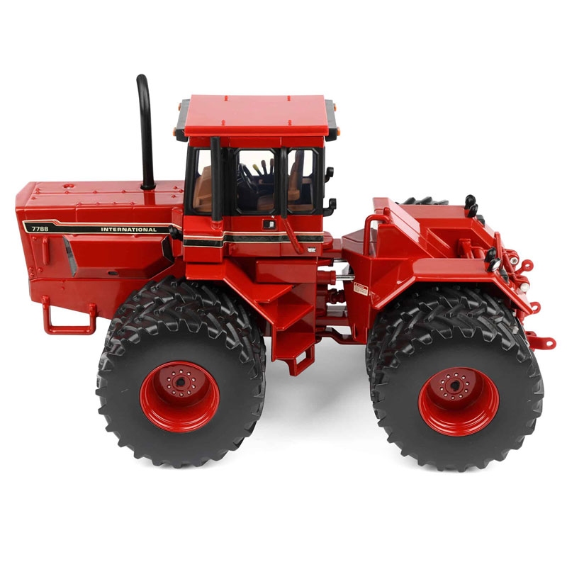 ERTL - International Harvester 7788 + Duals (1982 - 1984) - NFTS 2025