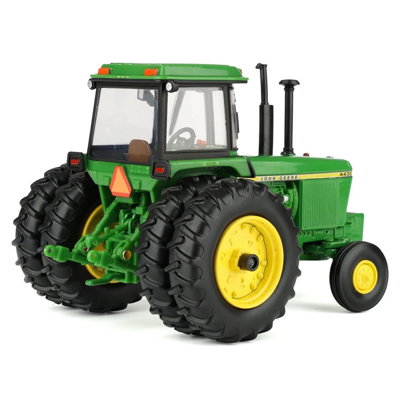ERTL - John Deere 4430 - 2WD + Duals (1972-1977)