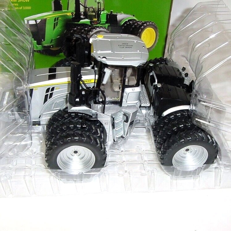 ERTL - John Deere 9R 590 4WD with Triples - Silver Edition