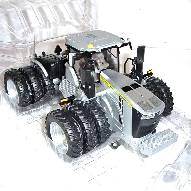 ERTL - John Deere 9R 590 4WD with Triples - Silver Edition