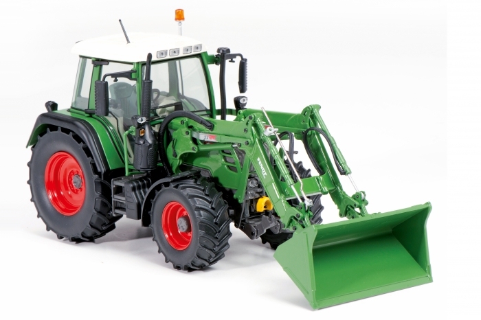 Fendt 313 Vario SCR met Frontlader