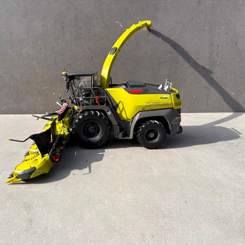 MarGe Models - Claas Jaguar 1200 Night Edition - 50 Years Jaguar - Handmatig verbouwd