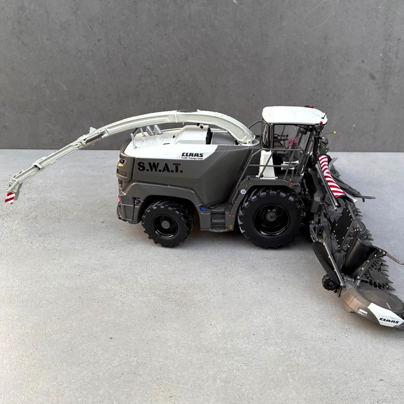 MarGe Models - Claas Jaguar 1200 S.W.A.T. Edition - Handmatig verbouwd