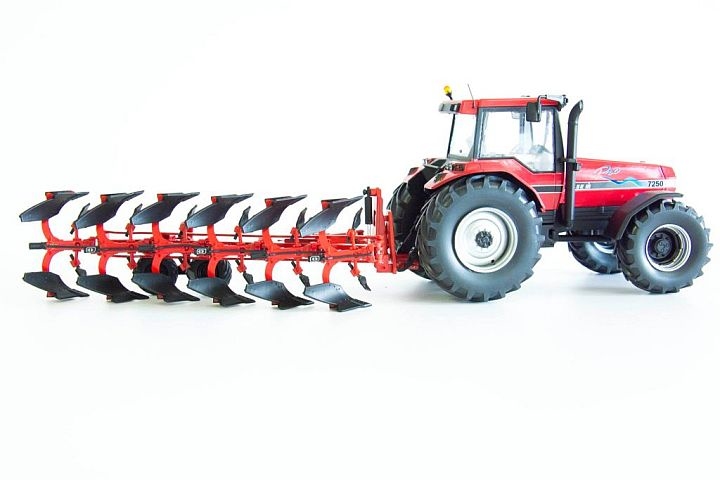 Replicagri 2016 - Gregoire & Besson RW8 - 6 Furrow Plough