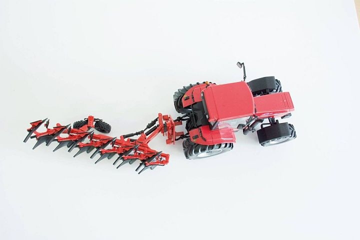 Replicagri 2016 - Gregoire & Besson RW8 - 6 Furrow Plough