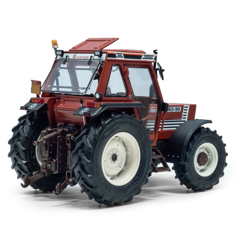 ROS - Fiat 65-90 DT - Super Comfort Cabine - 4WD + Spatborden (1987-1992) - Limited Edition 500 pcs