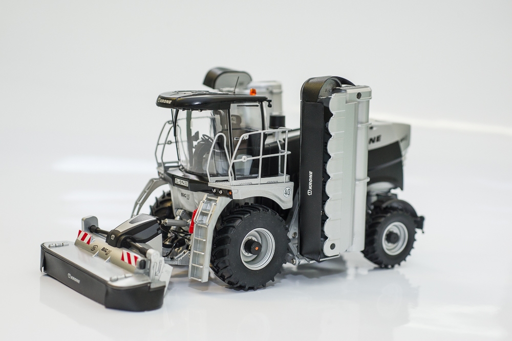 ROS - Krone BiG M 450 - Limited Schwarz-Silber Edition