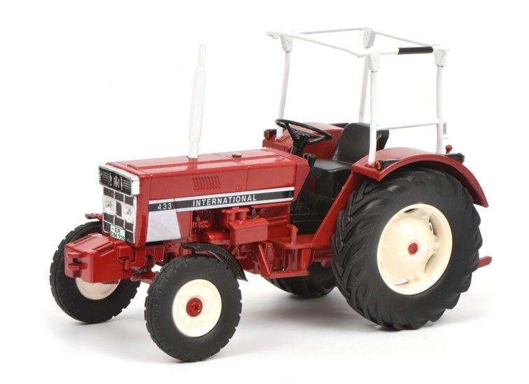 Schuco - IHC - International 433 met Valbeugel