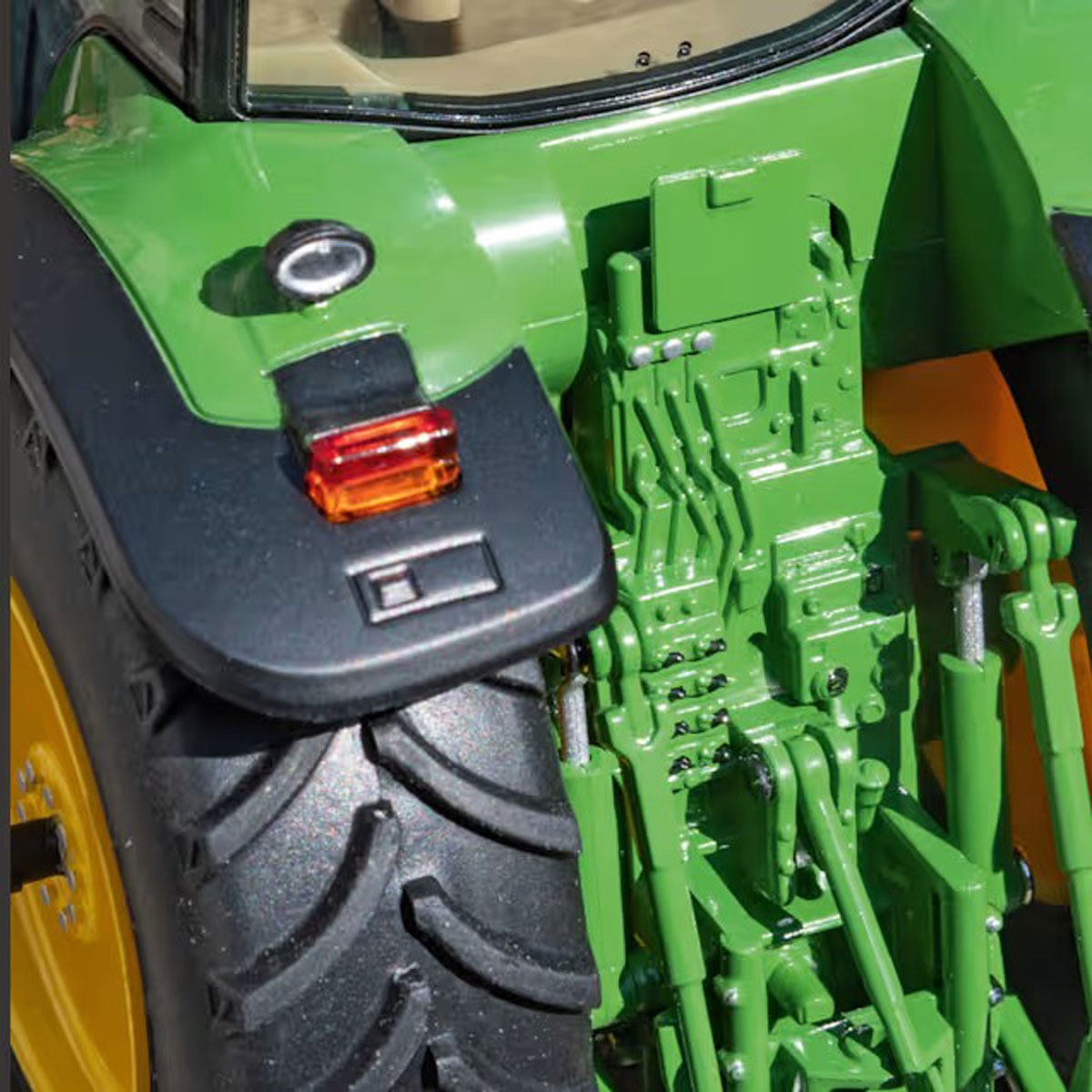 Schuco 2026 - John Deere 7930 met frontgewicht (2007-2011)