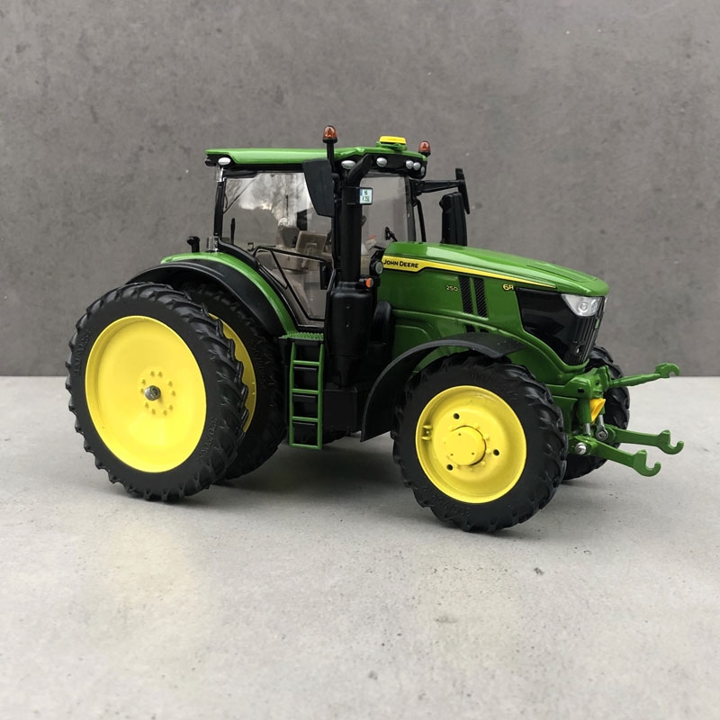 Toys-Farm Models John Deere 6R250 - detachable Rowcrop Duals