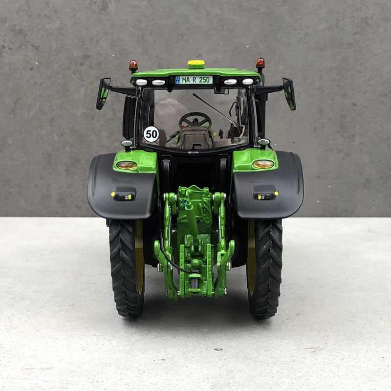 Toys-Farm Models - John Deere 6R250 on rowcrop wheels