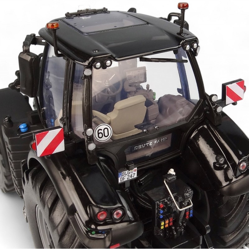 UH - Deutz-Fahr 7250 TTV "Warrior" Gloss Black Edition