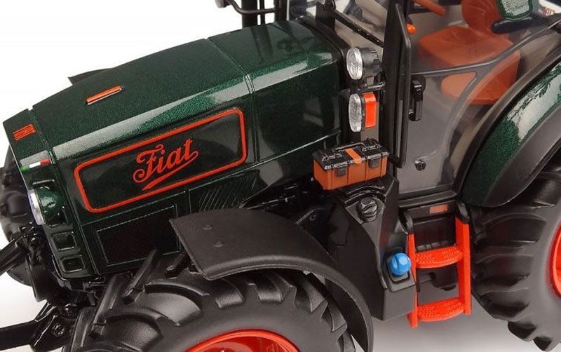 UH - FIAT "Il Trattore"- Speciale New Holland T5.120 versie geinspireerd op de 1e Fiat uit 1918