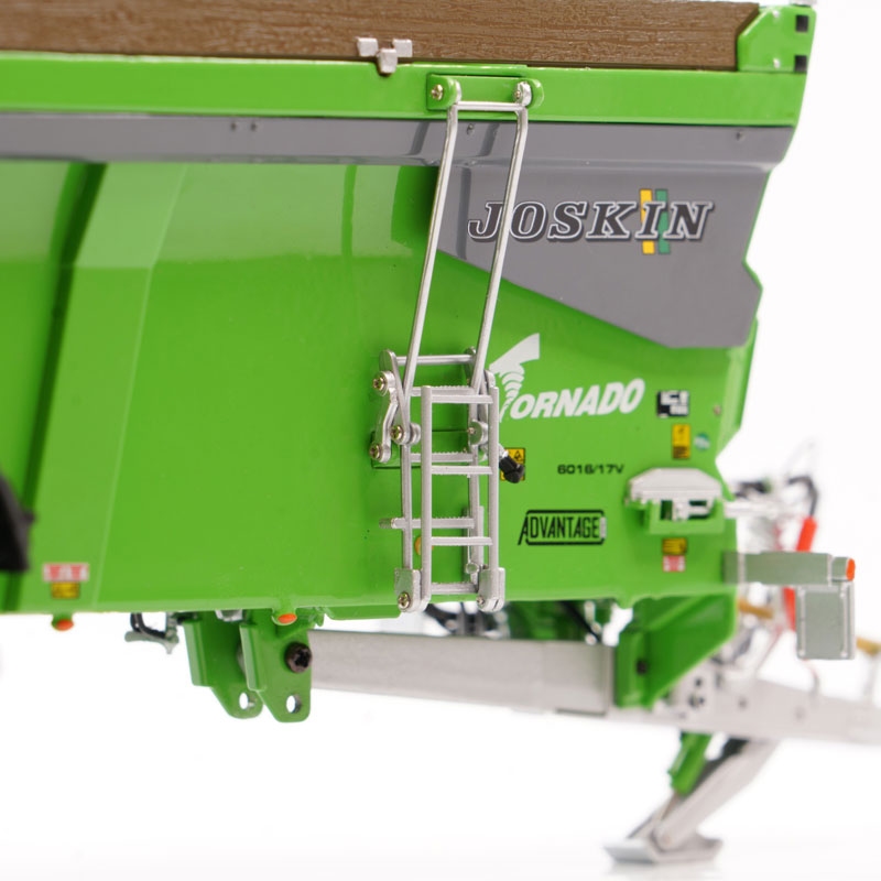 UH - Joskin Advantage Tornado 6016 / 17V Miststreuer