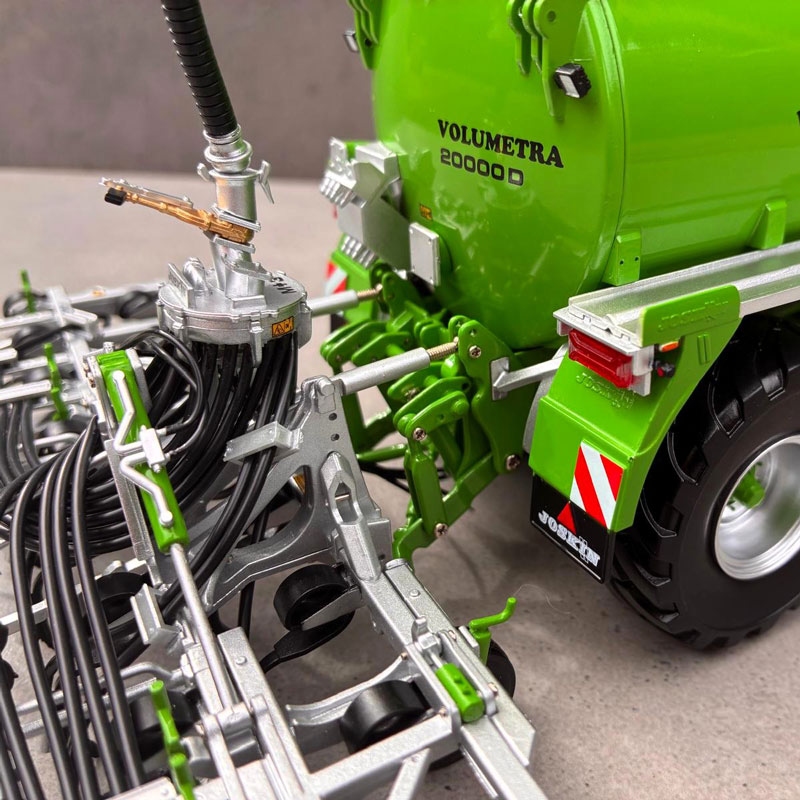 UH - Joskin Volumetra 20000D Green + Joskin Terraflex 7125 Arable land injector