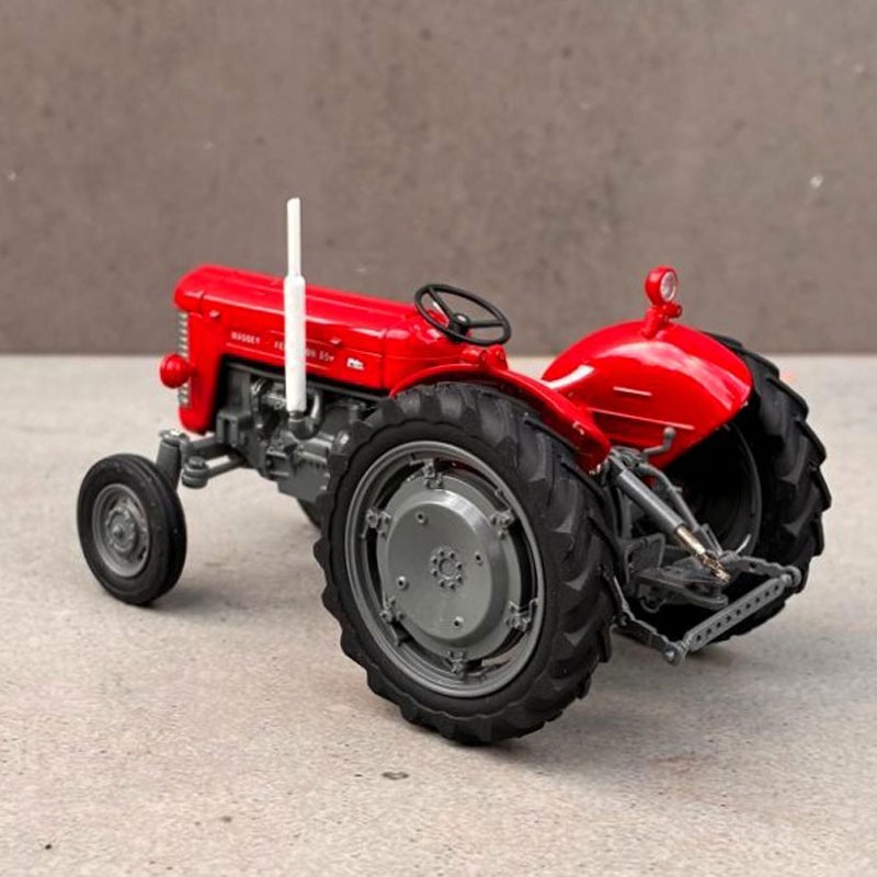 UH – Massey Ferguson 65 „High-Arch“ – Stoneleigh Grau (1958–1960) – Manuell überholt