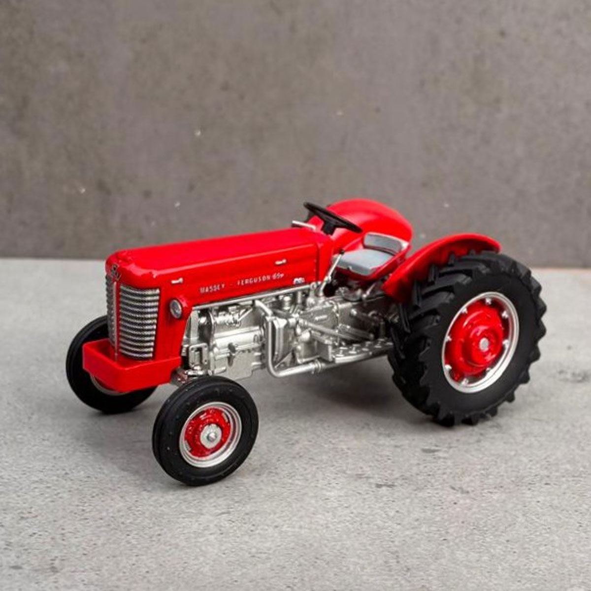 UH - Massey-Ferguson 65 Diesel - Standard Arch - USA Edition (1958 - 1960) - Manually rebuild