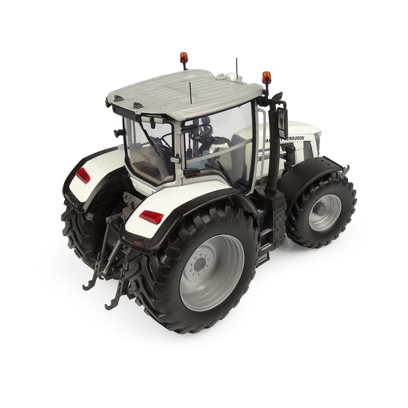 Universal Hobbies 8S.265, UH6262 Massey Ferguson Tractor
