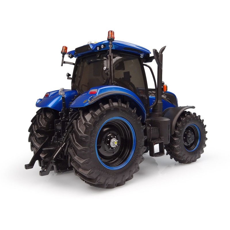 UH - New Holland T7.225 "2 millionnième" tracteur produit à Basildon (2024)