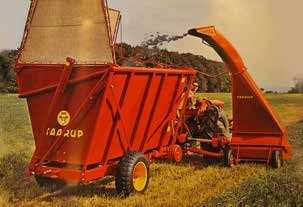 UH 2018 - Taarup DM 1350 + Taarup Tipvogn T3 - Combi Pack