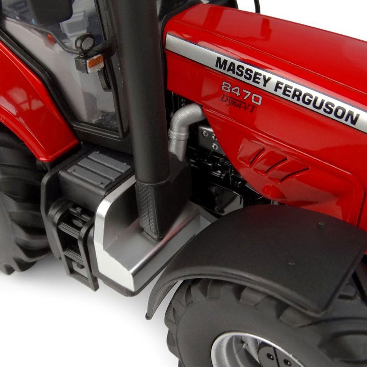 UH 2026 - Massey Ferguson 8470 Dyna-VT with weight in front linkage (2004-2008)