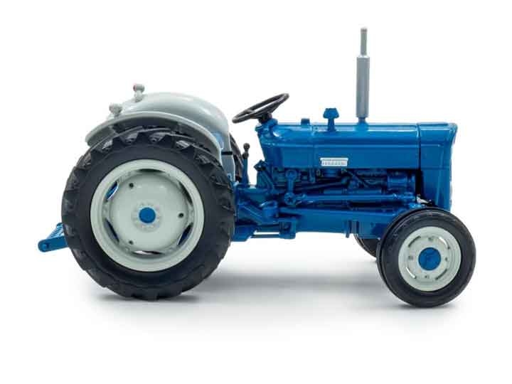 UH6271 - Fordson Super Dexta - Limited Edition 1000 pieces