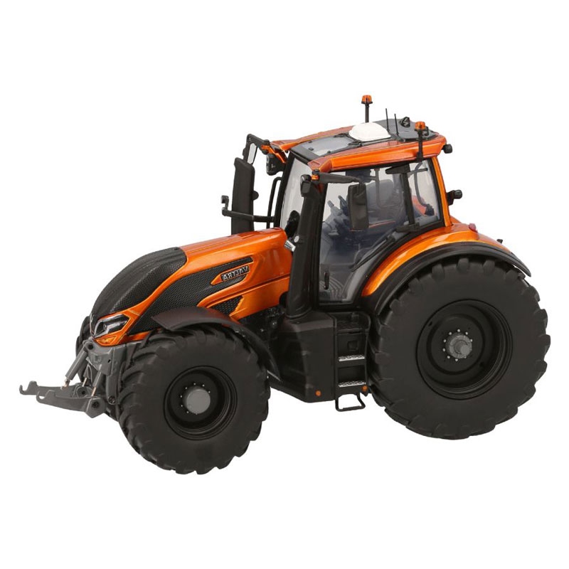 Universal Hobbies - Valtra Q305 - Burnt Orange