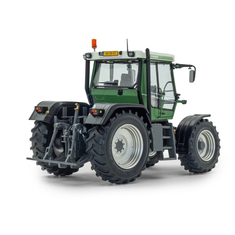 Weise-Toys - Fendt Xylon 520 met grijze velg - Lim. Ed. 500#