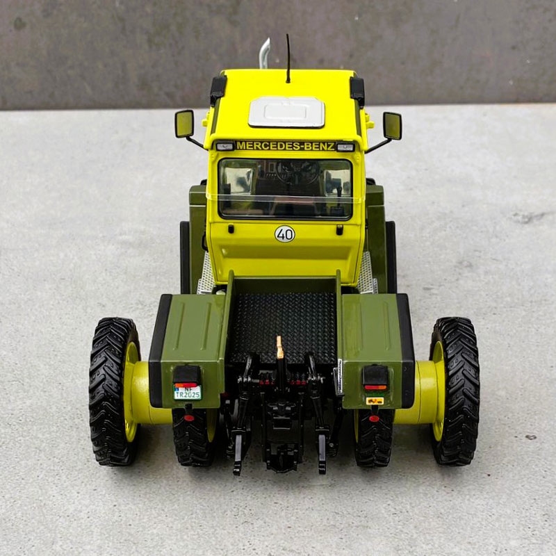 Weise Toys - MB-trac 1100 with rear dual rowcrop wheels - Manually rebuild