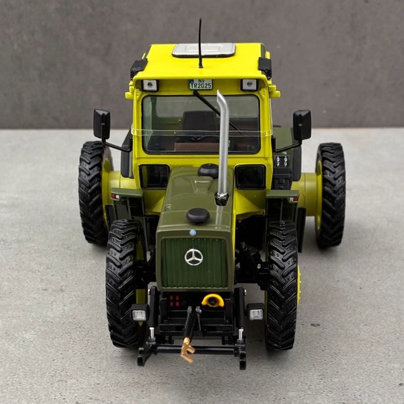 Weise Toys - MB-trac 1100 with rear dual rowcrop wheels - Manually rebuild