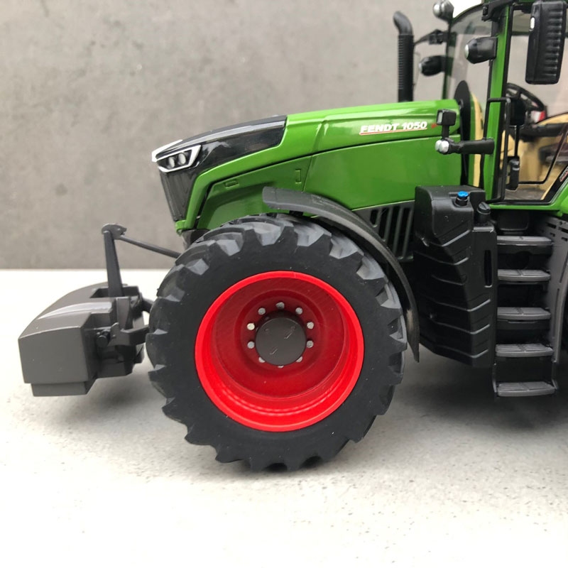 Wiking - Fendt 1050 Vario - Breitreifen vor und Duals hinten