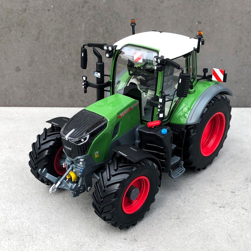 Wiking - Fendt 728 Vario met VarioGrip - Handmatig verbouwd model