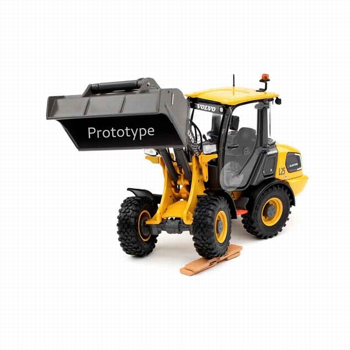 AT-Collections - Volvo L25 Compact Wheel Loader Electric - 1/32