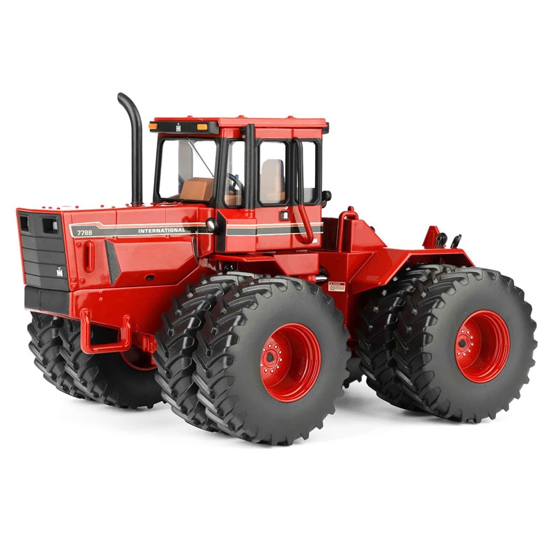 ERTL インターナショナル　トラクター Amazon.co.jp: ERTL 1/32 インターナショナルハーベスター 1086 ワイド